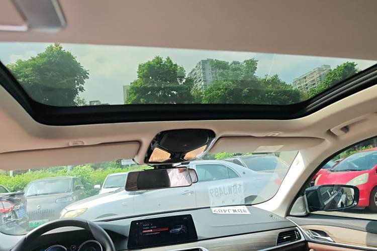 BMW M5 New Energy 2018 #21 BMW M5 New Energy 2018 immagine di auto #21