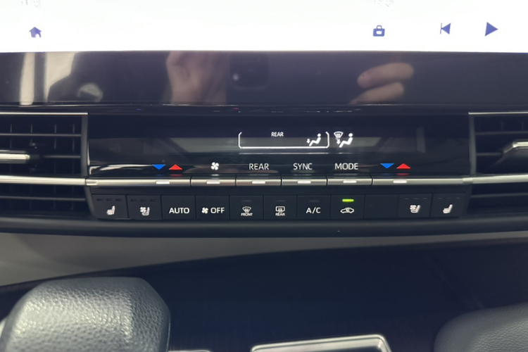 Toyota Granvia 2023 #21 Toyota Granvia 2023 immagine di auto #21