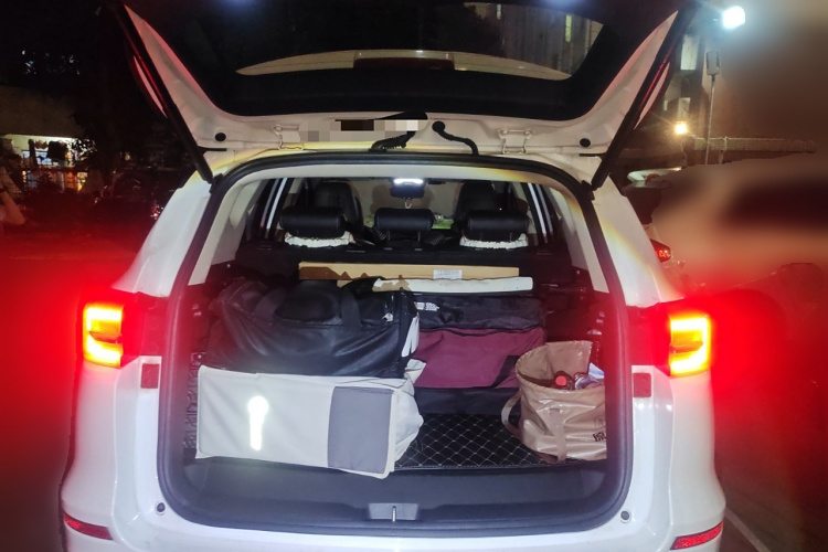 BYD Song New Energy 2018 #21 BYD Song New Energy 2018 car image #21