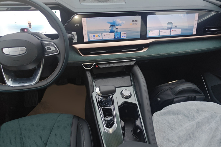 GEELY Monjaro MHEV 2025 car image #21