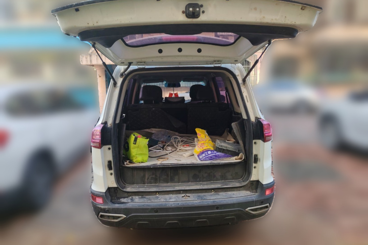 SWM斯威汽车 SWM斯威X3 2019 #21 SWM斯威汽车 SWM斯威X3 2019 汽车图片 #21