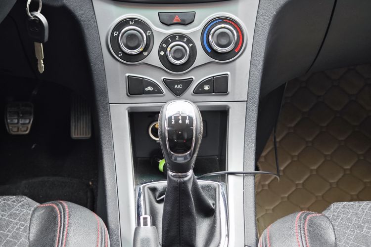 Kaiyi C3R 2017 изображение автомобиля #21