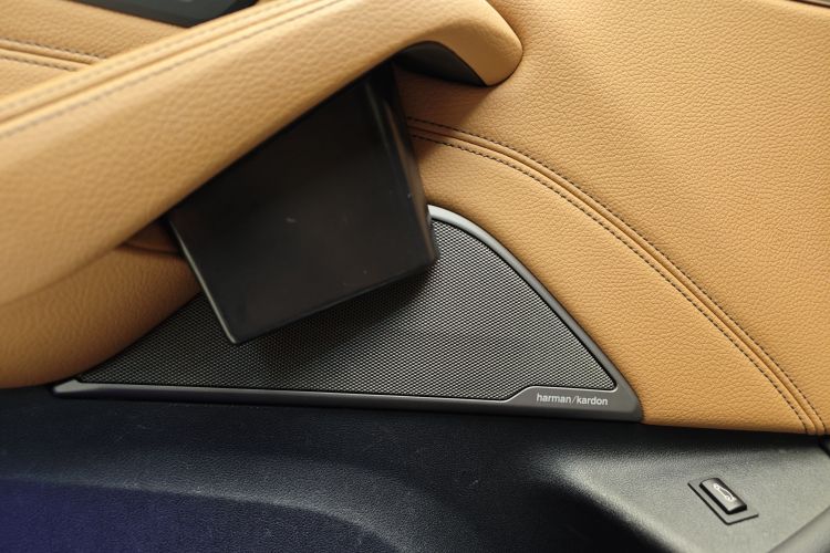 BMW 5 Series (Imported) 2020 #21 BMW 5 Series (Imported) 2020 car image #21