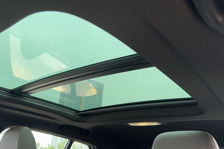 BMW X2 2020 car image #21