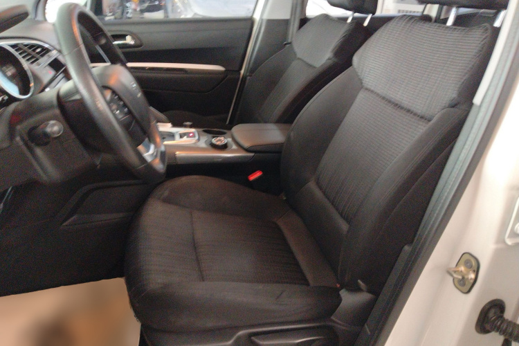 Peugeot 3008 2017 #21 Peugeot 3008 2017 car image #21