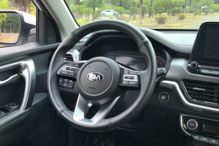 起亚 智跑 2018 汽车图片 #21