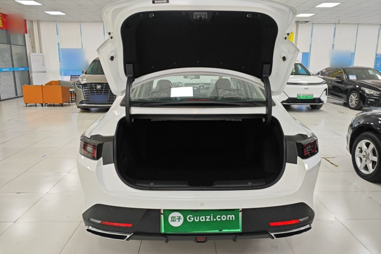 Changan EadoPHEV 2025 car image #21