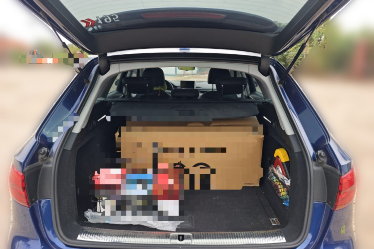 Audi A4 2017 car image #21