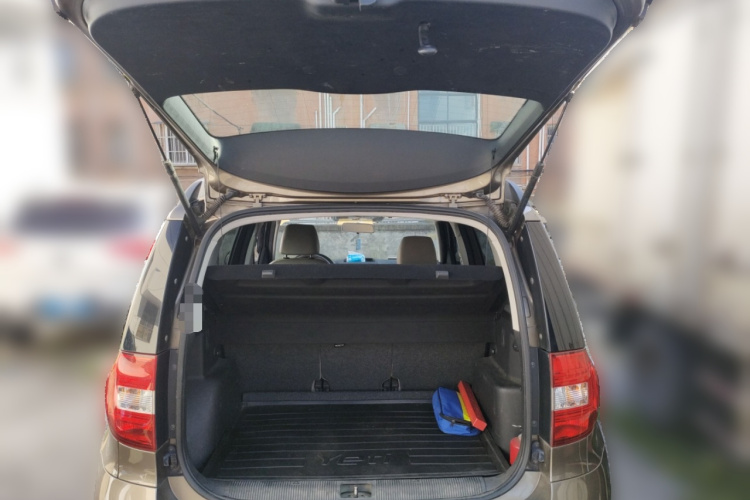 Skoda Yeti (Imported) 2014 car image #21