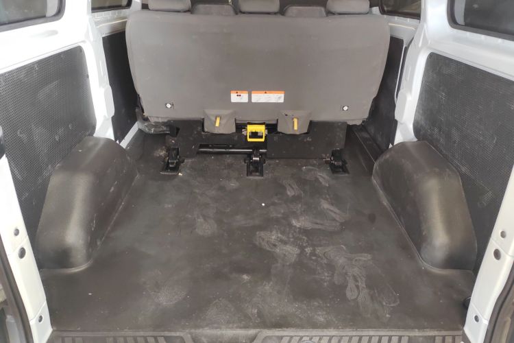 Ford Transit 2023 car image #21