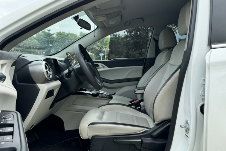 BYD Yuan 2021 car image #21