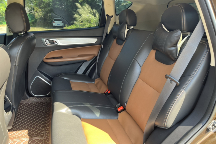 GEELY Vision X6 2019 car image #21