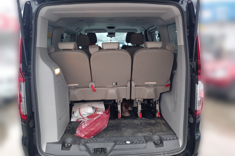 Ford E-Transit 2025 car image #21