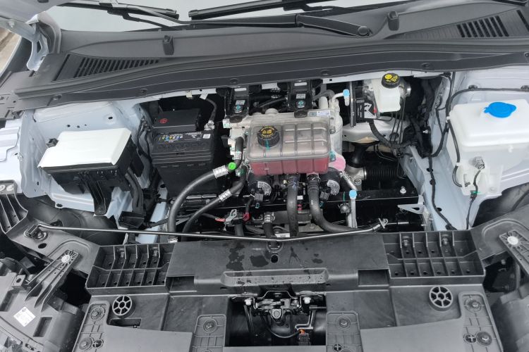 零跑汽车 零跑B01 2025 汽车图片 #21