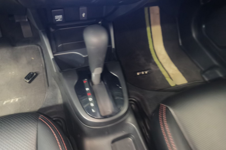 Honda Fit (Imported) 2019 car image #21