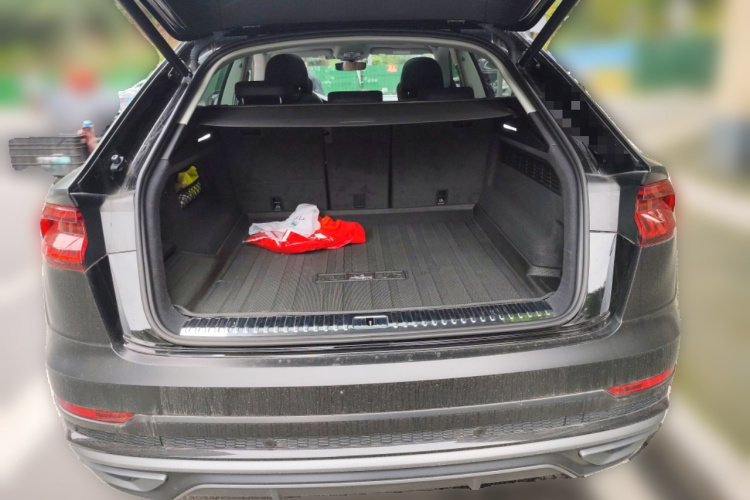 Audi Q8 2024 car image #21