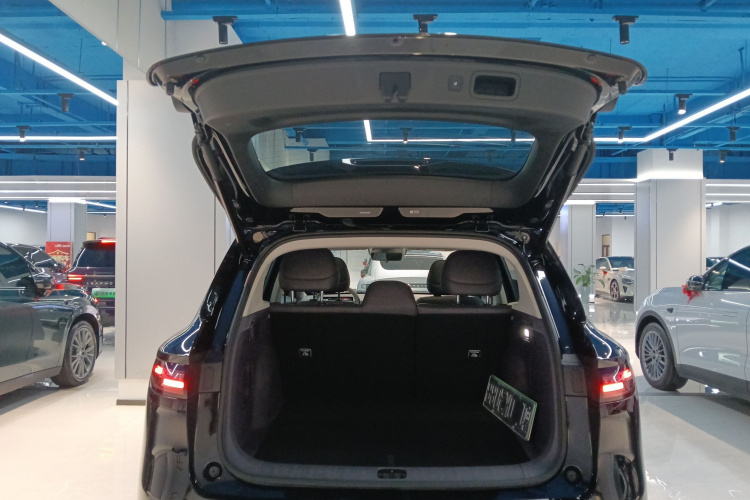 零跑汽车 零跑B10 2025 汽车图片 #21