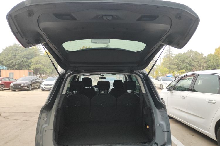 Citroen C4 PICASSO 2017 صورة سيارة #21