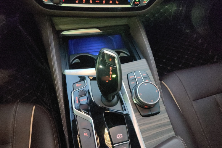 BMW M5 New Energy 2019 car image #21