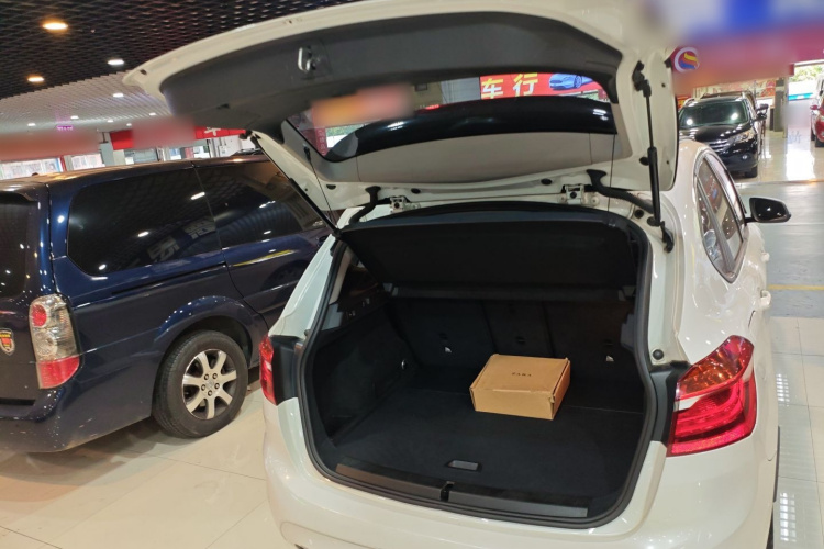 BMW 2 Series Tourer (Imported) 2015 #21 BMW 2 Series Tourer (Imported) 2015 car image #21