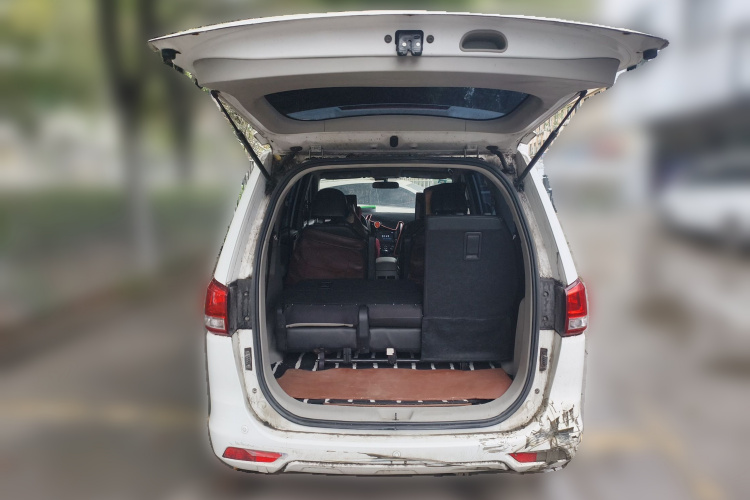 Forthing S500 2016 car image #21