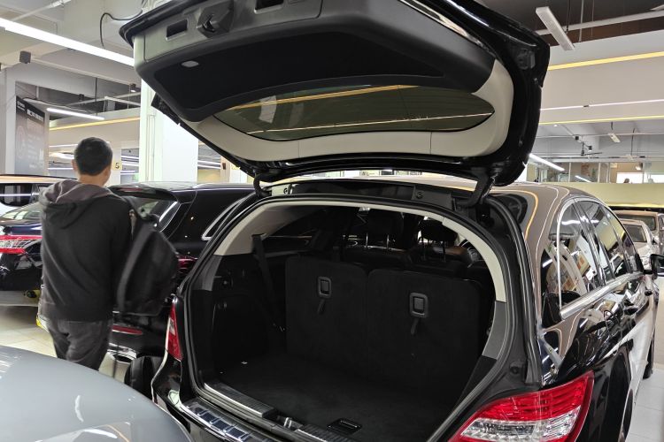 Mercedes-Benz R Class 2017 #21 Mercedes-Benz R Class 2017 car image #21