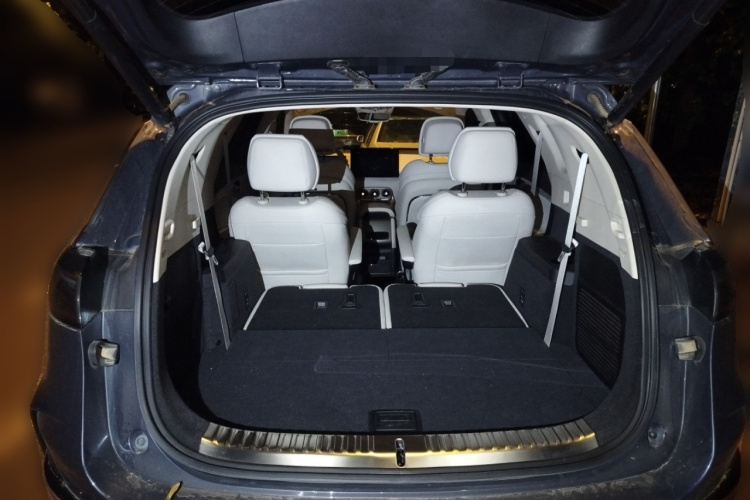 Denza N8 2023 #21 Denza N8 2023 car image #21