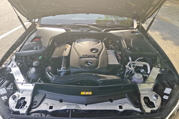 Mercedes-Benz E Class New Energy 2022 car image #21