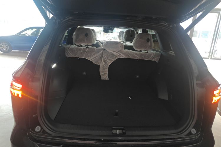 GEELY Monjaro MHEV 2025 #21 GEELY Monjaro MHEV 2025 car image #21