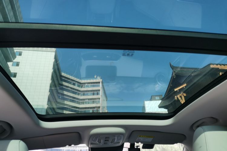 MG Pilot 2023 car image #21