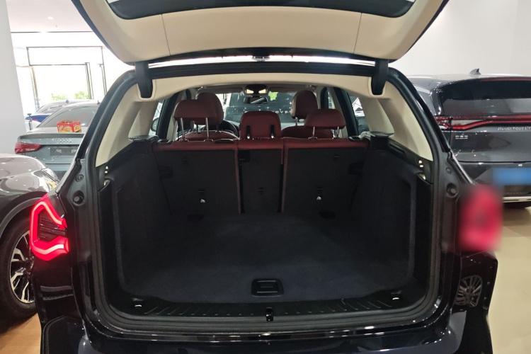 BMW iX3 2024 car image #21