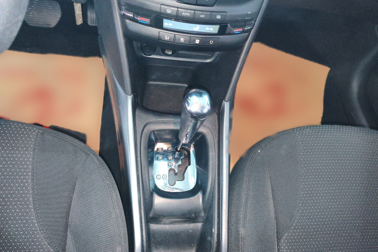 Peugeot 2008 2018 #21 Peugeot 2008 2018 image de voiture #21