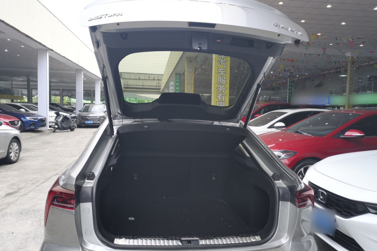 2020 car image #21