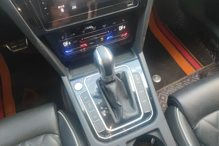 Volkswagen Magotan GTE 2021 #21 Volkswagen Magotan GTE 2021 immagine di auto #21