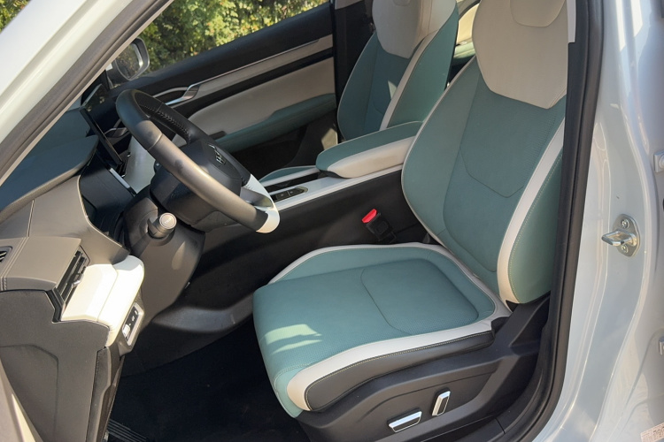 GEELY Emgrand L 2022 #21 GEELY Emgrand L 2022 car image #21