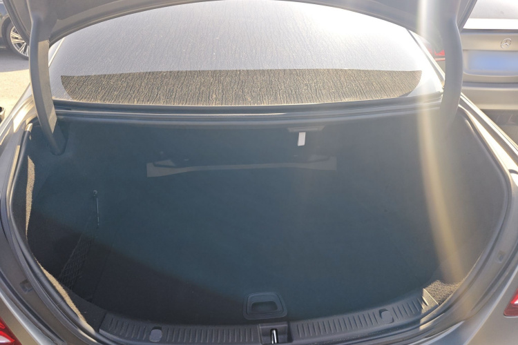 Mercedes-Benz E AMG 2019 immagine di auto #21