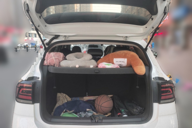 Volkswagen T-Cross 2019 #21 Volkswagen T-Cross 2019 car image #21