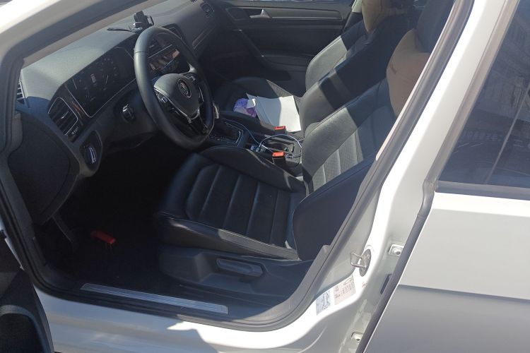 Volkswagen Golf New Energy (Imported) 2018 صورة سيارة #21