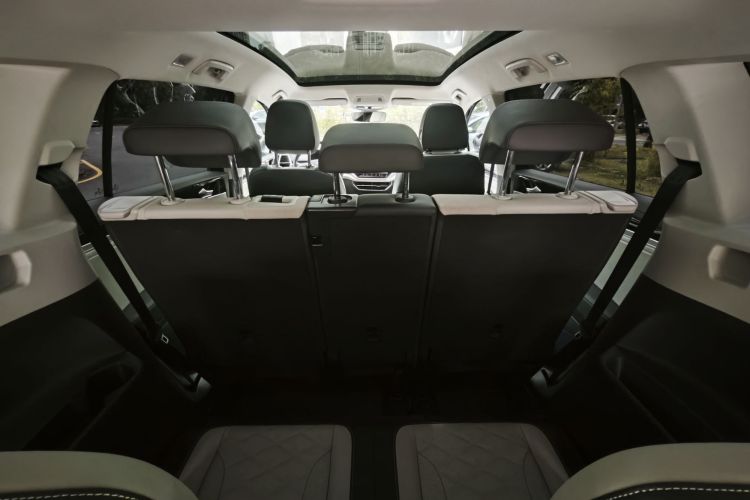 Volkswagen ID.6 Crozz 2021 #21 Volkswagen ID.6 Crozz 2021 car image #21