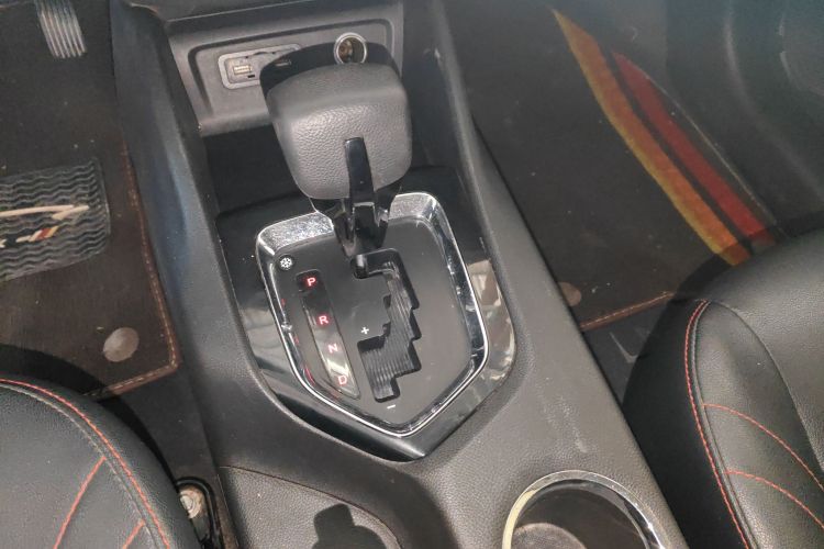 Soueast DX3 2018 imagen de coche #21