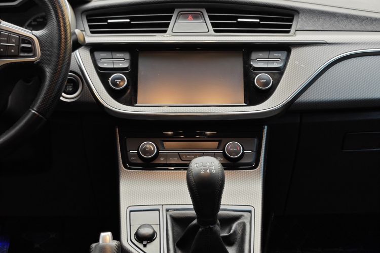 GEELY 2017 immagine di auto #21