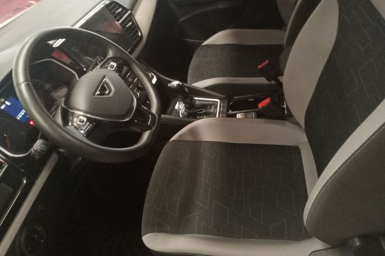 VS5 2023 car image #21