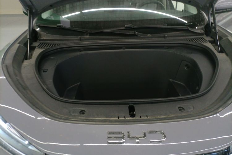 BYD Sea Lion 05 EV 2025 car image #21