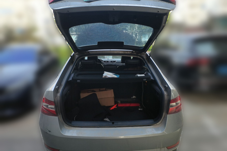 Skoda Superb 2016 car image #21