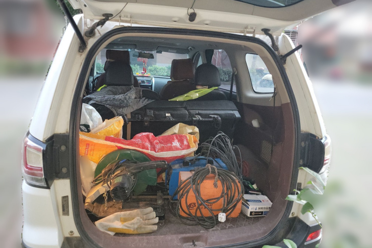 Forthing SX6 2016 #21 Forthing SX6 2016 car image #21