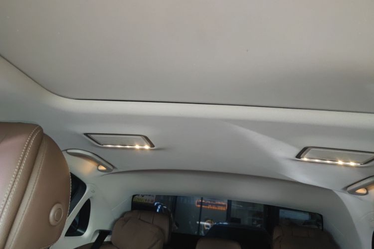 奔驰 奔驰E级 2018 汽车图片 #21