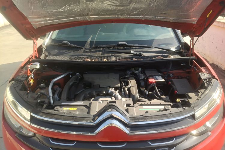 Citroen C5 AIRCROSS 2017 immagine di auto #21