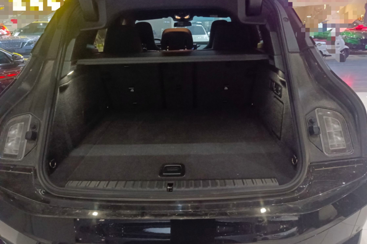 BMW iX 2024 immagine di auto #21