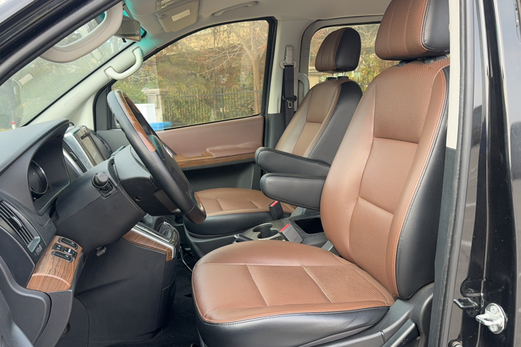 Forthing CM7 2016 #21 Forthing CM7 2016 immagine di auto #21