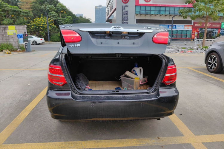 Toyota Corolla (Classic) 2015 #21 Toyota Corolla (Classic) 2015 immagine di auto #21